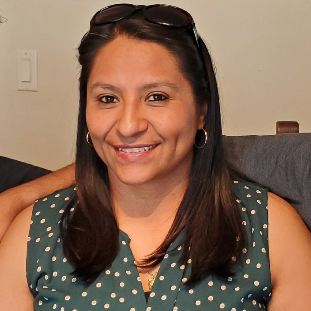 Meet your Posher, Rosana